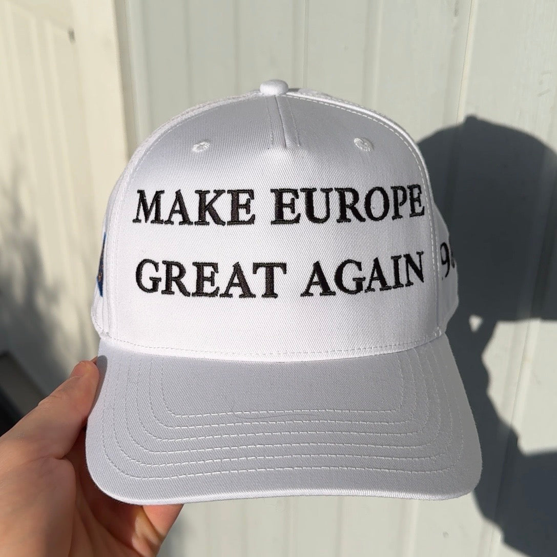 MEGA HAT WHITE